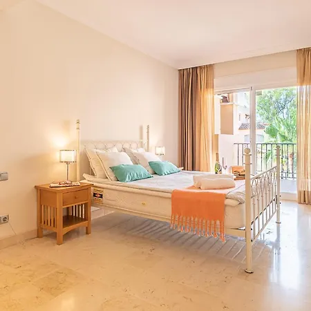 Pool Apartament Marques De Atalaya * Estepona